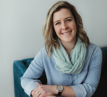 KirstenCooper Headshot